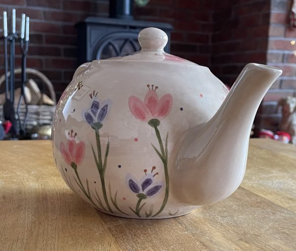 Hand Painted, Tulip, Garden, Teapot, Ceramic, Pottery, Gifts for Friends and Family - Image 4